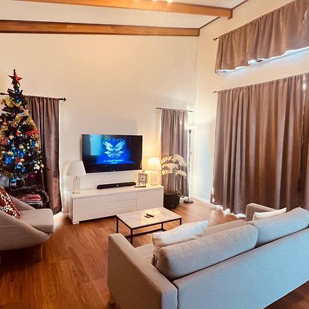 Cosy 4Br Home 15 Minutes Away From Melbourne Airport St Albans Екстериор снимка