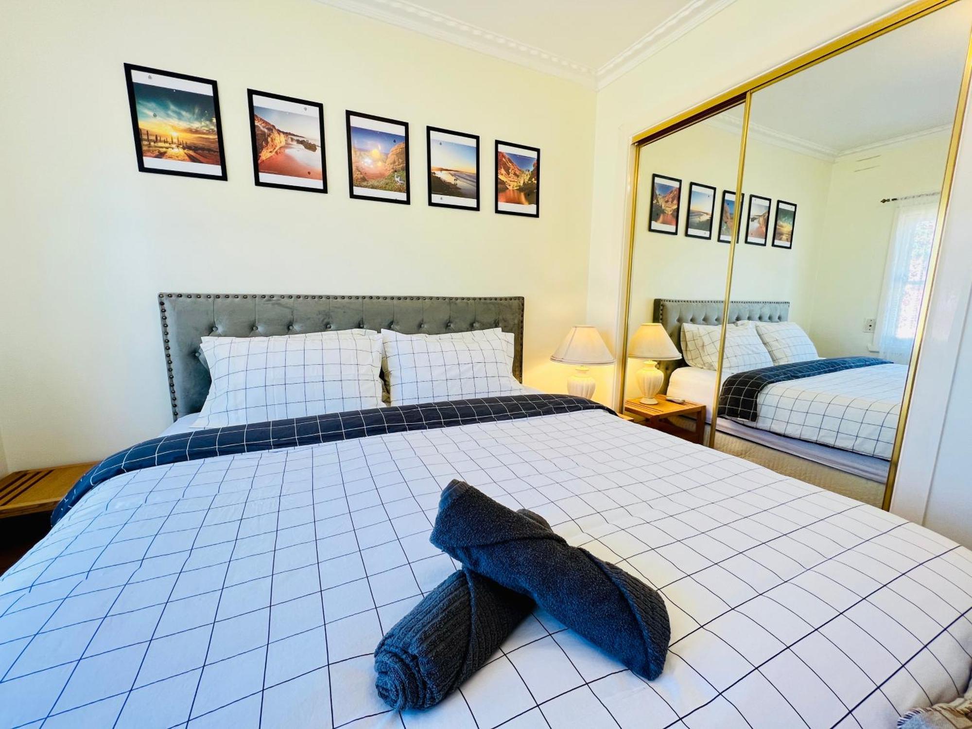 Cosy 4Br Home 15 Minutes Away From Melbourne Airport St Albans Екстериор снимка
