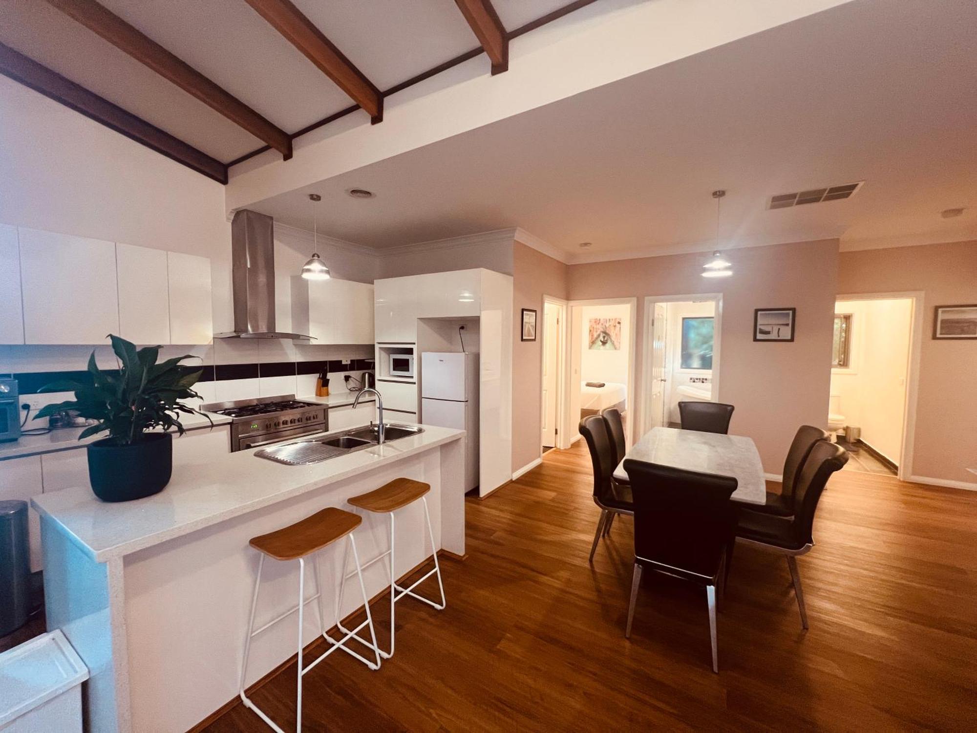 Cosy 4Br Home 15 Minutes Away From Melbourne Airport St Albans Екстериор снимка