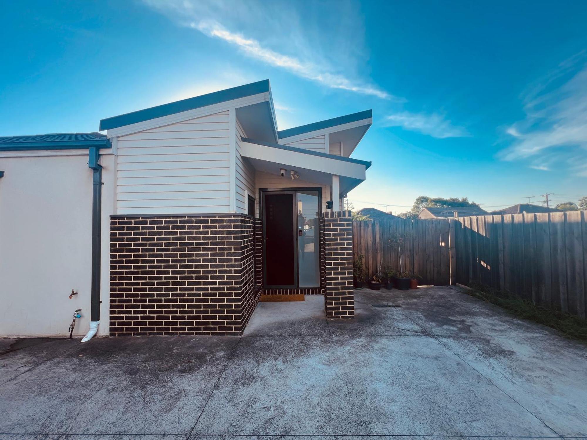 Cosy 4Br Home 15 Minutes Away From Melbourne Airport St Albans Екстериор снимка