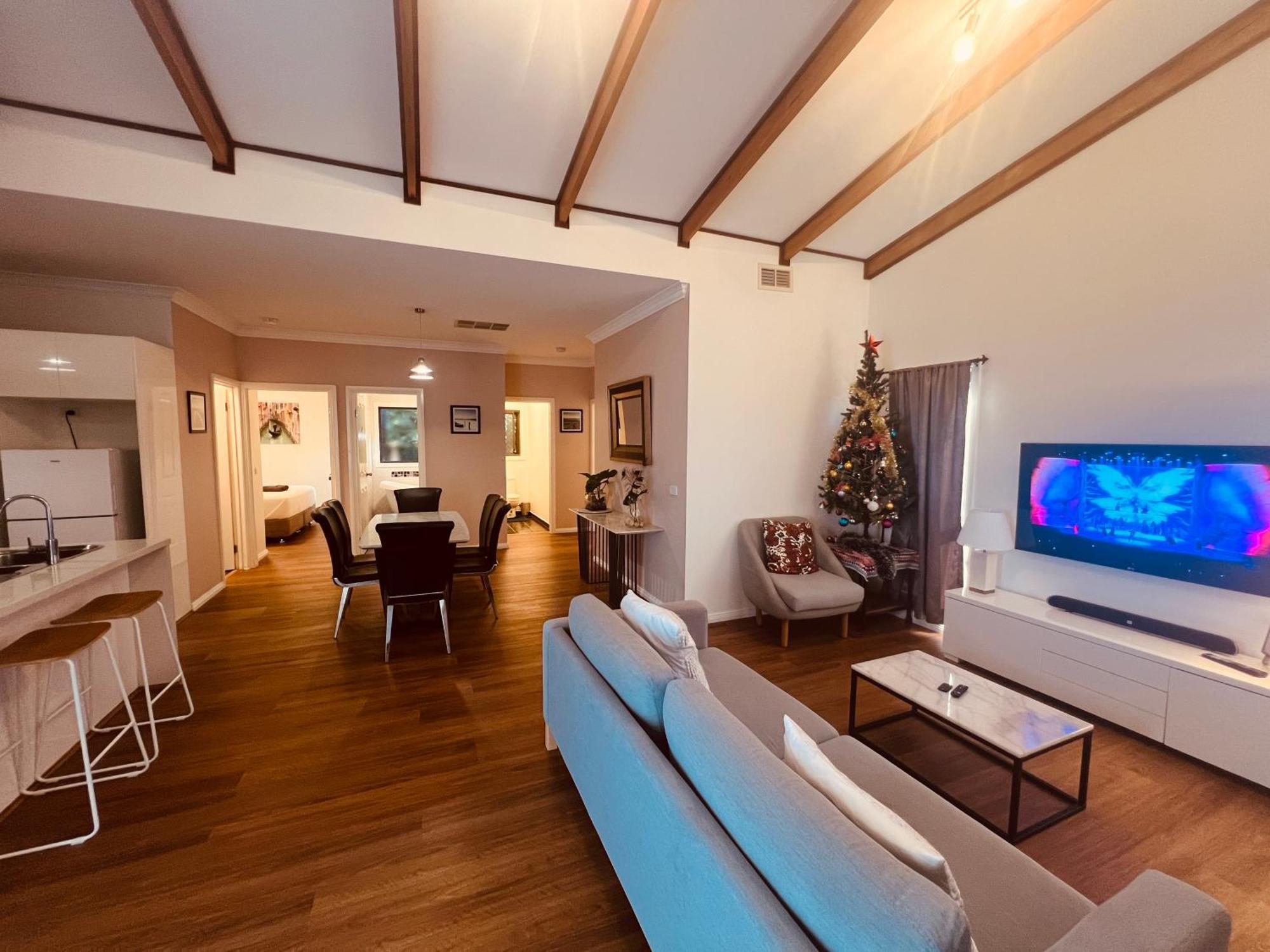 Cosy 4Br Home 15 Minutes Away From Melbourne Airport St Albans Екстериор снимка