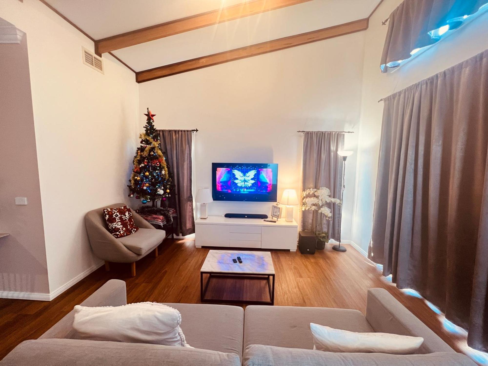 Cosy 4Br Home 15 Minutes Away From Melbourne Airport St Albans Екстериор снимка