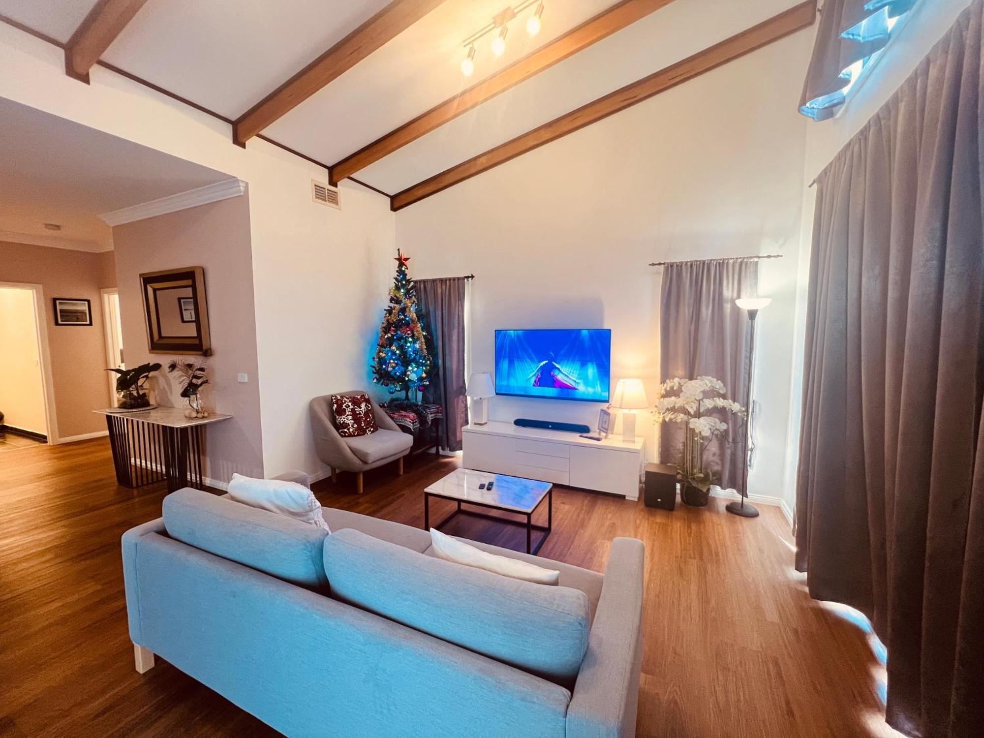Cosy 4Br Home 15 Minutes Away From Melbourne Airport St Albans Екстериор снимка